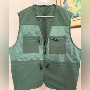 Houston White/Target  Nylon Vest. NWT. Size XL.
